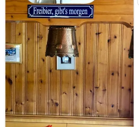 Landgasthof Gruener Baum *